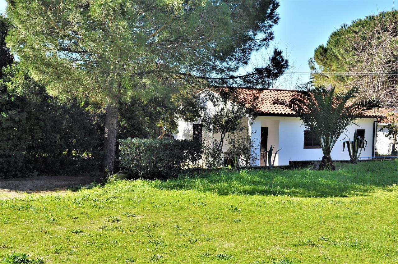 Albatros Aparthotel Capoliveri  Exterior photo