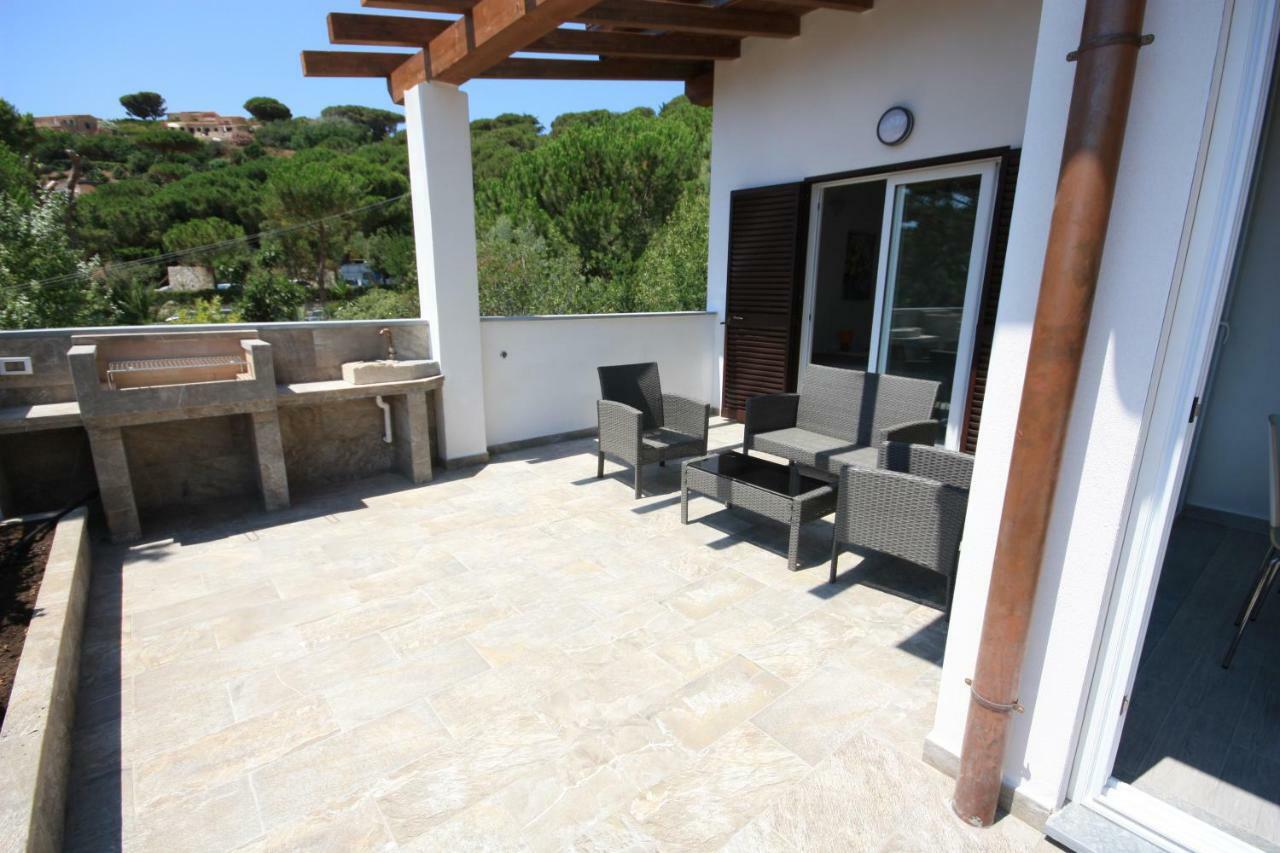 Albatros Aparthotel Capoliveri  Exterior photo